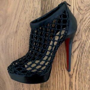 Christian Louboutin
Coussin 140 Caged Nappa Ankle Boots Black Leather Zipper